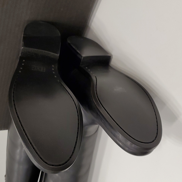 Frye Woman's Melissa Button Stud Black Leather Boot US 6.5M - Picture 9 of 9